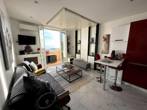 Studio VUE MER IMPRENABLE PLEIN SUD à GOLFE JUAN
